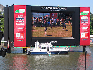 Rigging_Service_Referenzen_public_viewing_WM_47